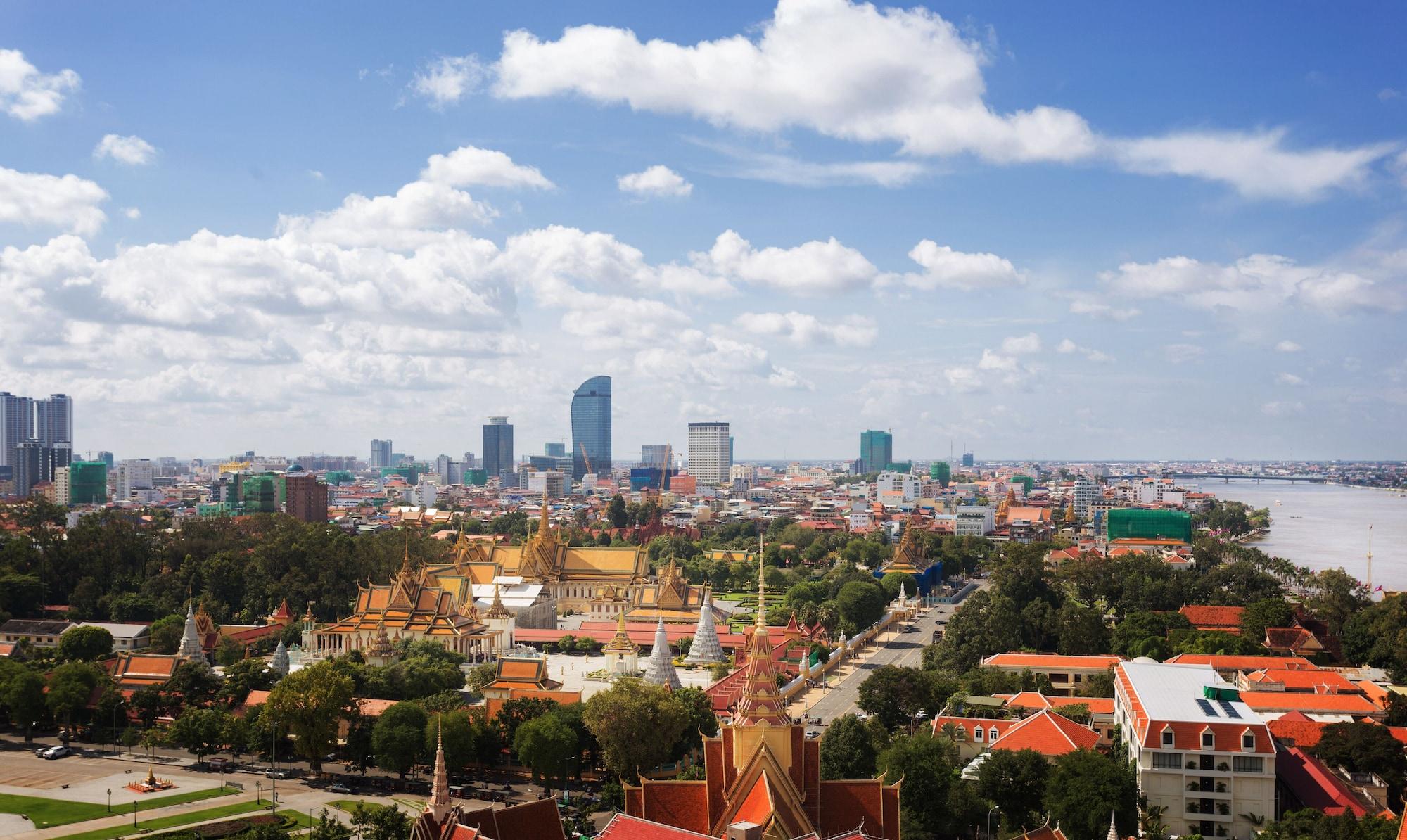 Hotel Emion Phnom Penh Exterior photo